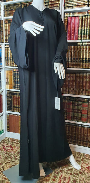 Bedoon Essm Wide Sleeves Plain Abaya