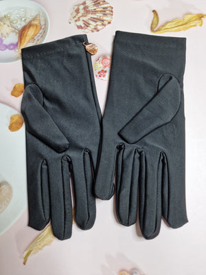 Short Gloves By Nayomi