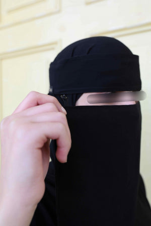 Silk Lined Clip Button Niqab