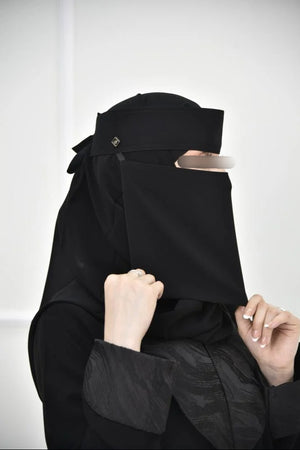 Laftah Straight Elastic Logo Niqab