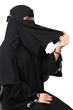 Haraer Eating Niqab