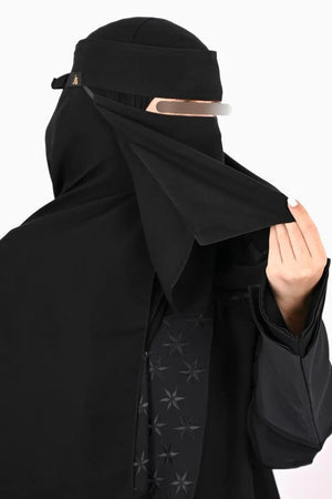 Haraer Eating Niqab