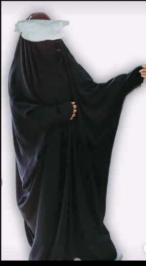 Black bij Overhead Classic Saudi Jilbab